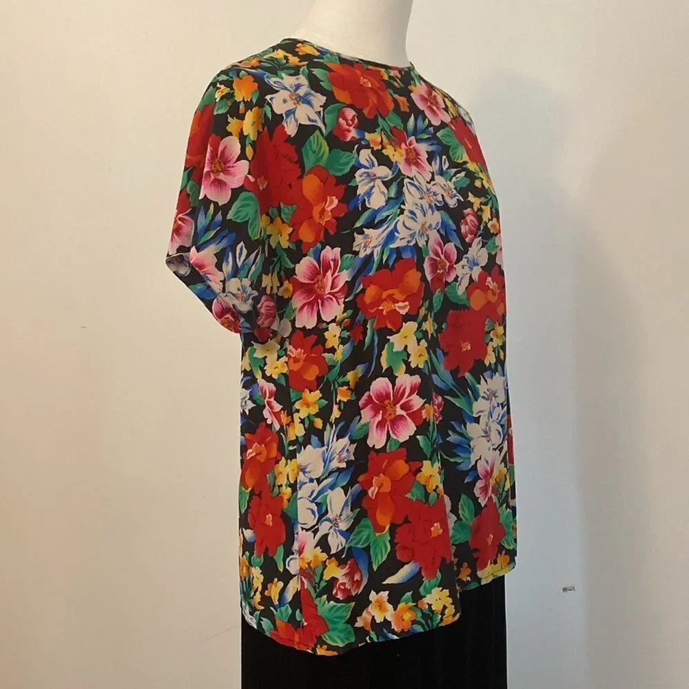 Vintage 90's Silk Floral Liz Claiborne Short Sleeve Shirt w/ Button Back Size 8P